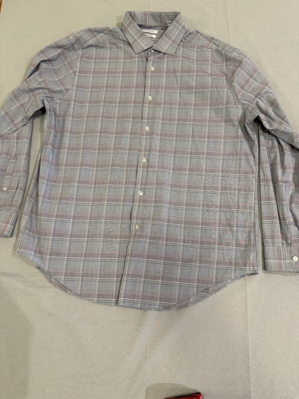 Calvin Klein Men’s Slim Fit Dress Shirt 17.5 34/35 Gray Plaid Long Sleeve